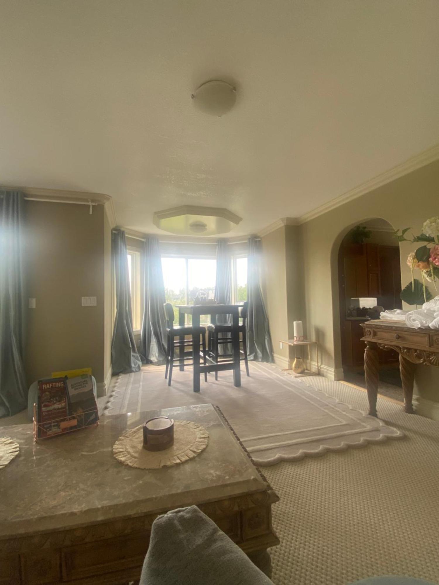 Homestay Royal Highland Livingroom Bedroom *